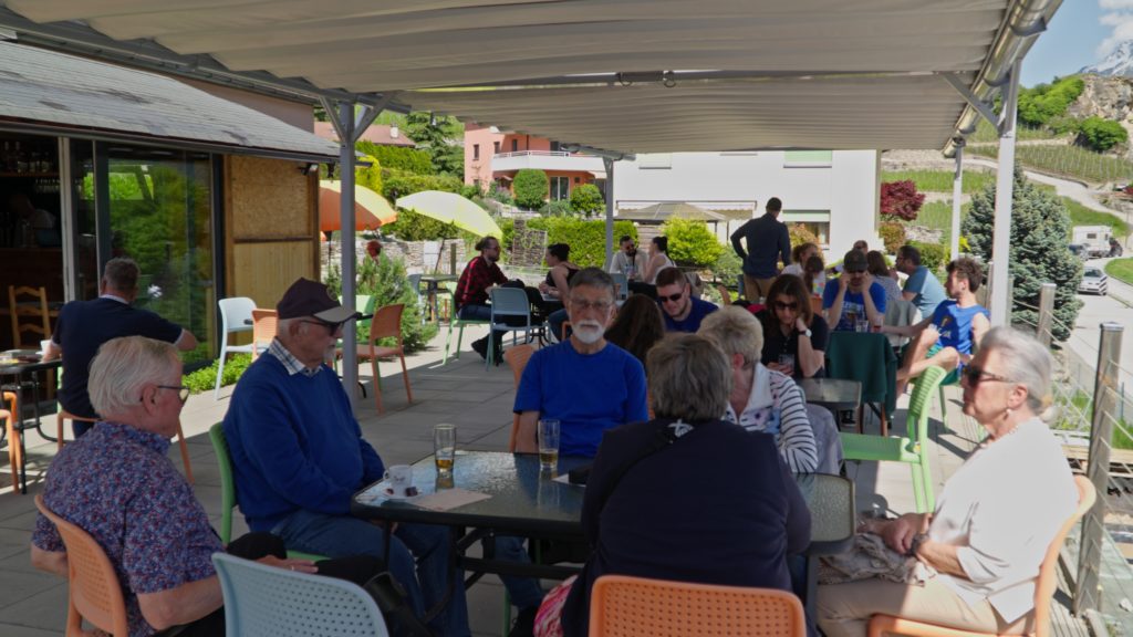 Dégustation sur notre terrasse